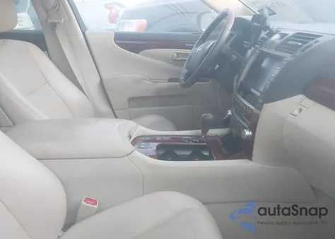 2010 Lexus Ls 460 z USA, uszkodzony, nr VIN JTHBL5EF6A5095242